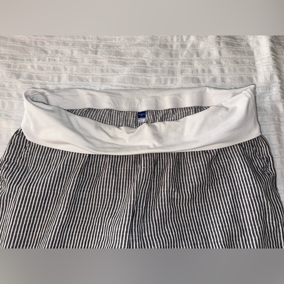 Women’s wide leg linen and cotton maternity pants old navy - Picture 3 of 5